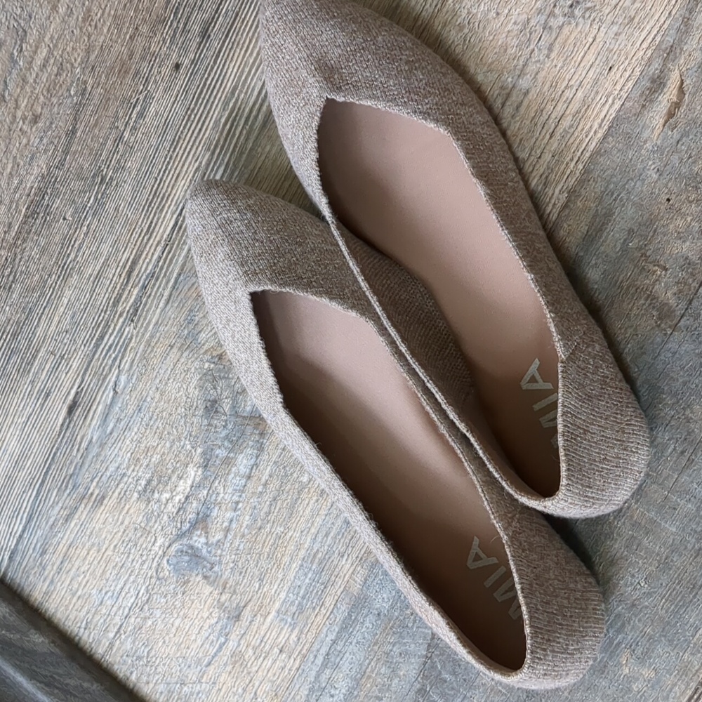 Mia Kerri Sand size 7